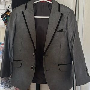 Boys size 4  Gray Blazer with Black Trim worn ONCE! Basically as new